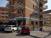 Locale in vendita di 1350 m² in Via Montaione