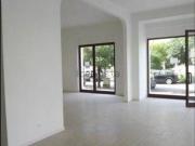 Locale in vendita di 135 m² in Viale Cristoforo Colombo