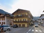 Locale in vendita di 138 m² in Via Corte, 17