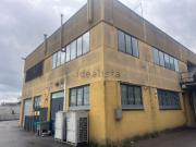 Locale in vendita di 138 m² in Via XXV Aprile