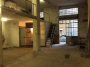 Locale in vendita di 140 m² in Via Agostino Castelli