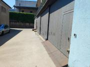 Locale in vendita di 140 m² in Via Campo di Fiume