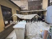 Locale in vendita di 140 m² in Via Monte Suello