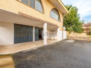 Locale in vendita di 140 m² in Via Mussomeli, 5