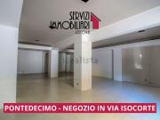 Locale in vendita di 141 m² in Via Isocorte