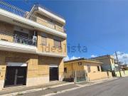 Locale in vendita di 143 m² in Via Tinozzi, 15