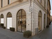 Locale in vendita di 145 m² in Via delle Torri