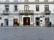 Locale in vendita di 147 m² in Via Vittorio Veneto