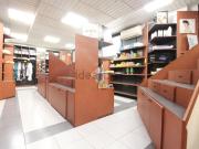 Locale in vendita di 147 m² in Viale L. A. Muratori, 237