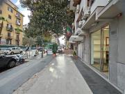 Locale in vendita di 320 m² in Via Emanuele Notarbartolo