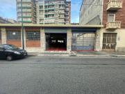 Locale in vendita di 1550 m² in Via Sostegno, 10