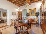 Locale in vendita di 159 m² in Via Giulia