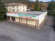 Locale in vendita di 160 m² in Via Aldo Moro, 10