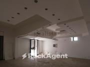 Locale in vendita di 160 m² in Via Arpi, 150