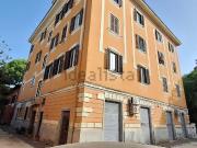 Locale in vendita di 160 m² in Via di Monte Sacro