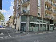 Locale in vendita di 164 m² in Via Santa Valeria, 79