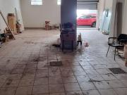 Locale in vendita di 165 m² in Via Umbria