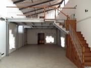 Locale in vendita di 165 m² in Viale Pietro Toselli