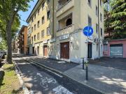 Locale in vendita di 167 m² in Via A. Tosoni, 55