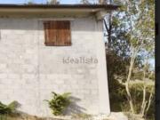 Locale in vendita di 168 m² in Via Fenigli