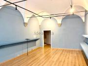 Locale in vendita di 168 m² in Via Maggio