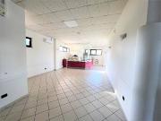 Locale in vendita di 169 m² in Via 2 giugno