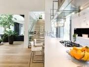 Locale in vendita di 1708 m² in Via Roma