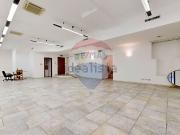 Locale in vendita di 171 m² in Via Privata Catania, 8