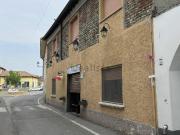 Locale in vendita di 175 m² in Via G. Scotti, 38