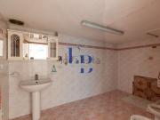 Locale in vendita di 177 m² in Via G. Amendola, 6