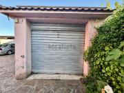 Locale in vendita di 17 m² in Viale Nuova Florida