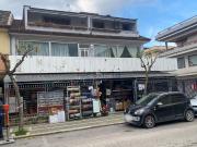 Locale in vendita di 180 m² in Via Galileo Galilei, 79