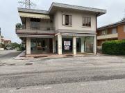 Locale in vendita di 180 m² in Via madonnetta