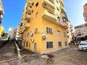 Locale in vendita di 180 m² in Via Val di Lanzo, 45