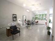 Locale in vendita di 184 m² in Via dei Marrucini, 57