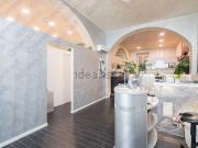 Locale in vendita di 189 m² in Via Cesare da Sesto, 18