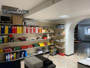 Locale in vendita di 190 m² in Via Josef Noldin