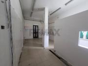 Locale in vendita di 192 m² in Largo Caboto, 2