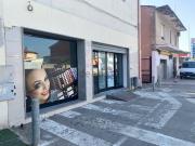 Locale in vendita di 195 m² in Via cagliari