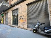 Locale in vendita di 195 m² in Via Matteo Renato...