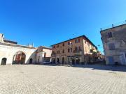 Locale in vendita di 195 m² in Via Palazzi Gisberti, 3