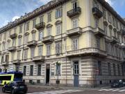 Locale in vendita di 180 m² in Piazza Solferino, 14