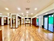 Locale in vendita di 200 m² in Via Carlo Cattaneo