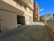 Locale in vendita di 200 m² in Via IV Novembre