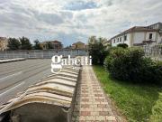 Locale in vendita di 200 m² in Via Torino, 2