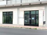 Locale in vendita di 210 m² in Via di Soleto, 75