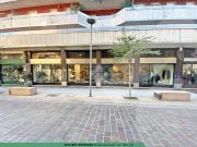 Locale in vendita di 210 m² in Via Madonna, 81