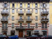 Locale in vendita di 220 m² in Via Gustavo Modena, 28