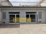 Locale in vendita di 220 m² in Via Moio
