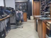 Locale in vendita di 220 m² in Via Simone Martini